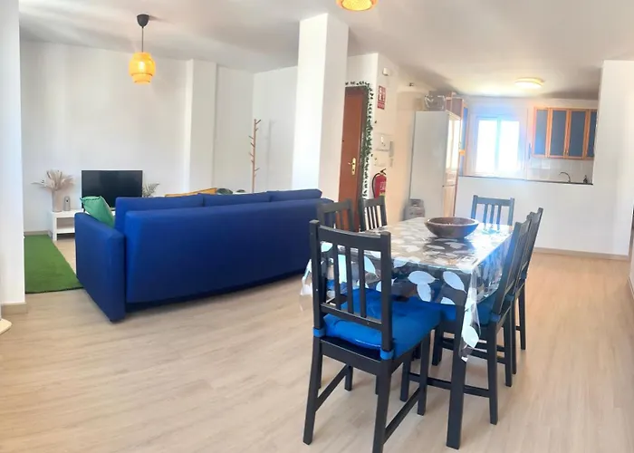 Piso Centrico Con Parking Gratis Appartamento *