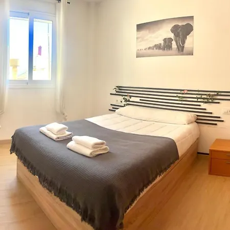 Piso Centrico Con Parking Gratis * روندا