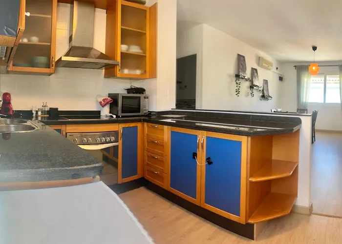 Piso Centrico Con Parking Gratis アパート