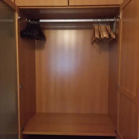 Piso Centrico Con Parking Gratis Apartamento *